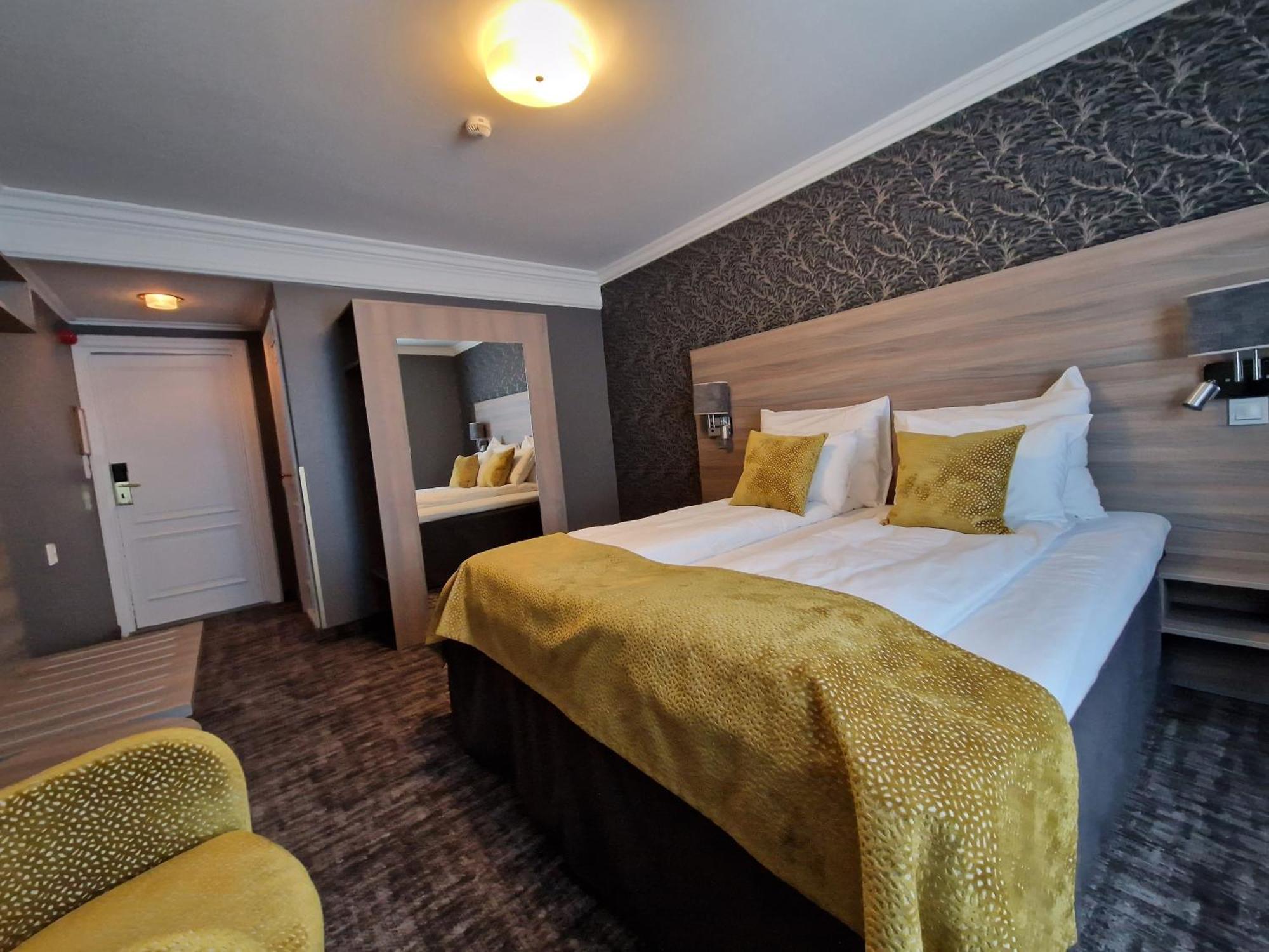 Dr. Holms Hotel Гейло Экстерьер фото